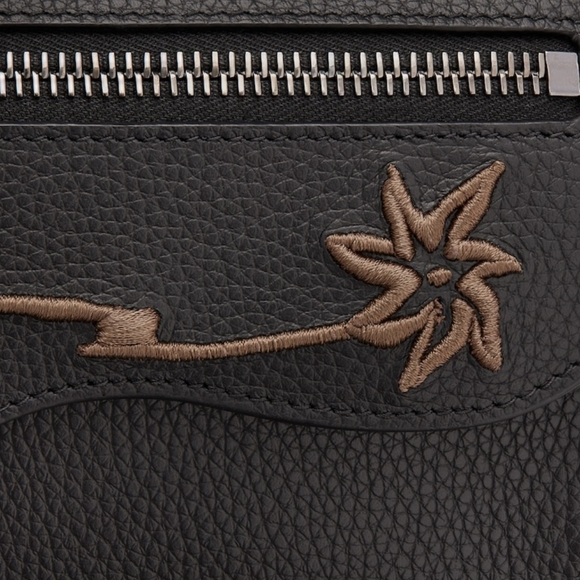 CACTUS JACK and DIOR Arm Pouch Black Grained Calfskin with Embroidery - Picture 5 of 7